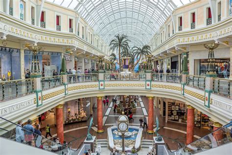 clock repair trafford centre.